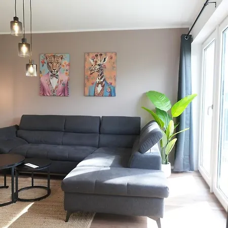 Haus Fuer 8 Gaeste Mit Garten Und Parkplatz In Ruhiger Lager Aψβούργη