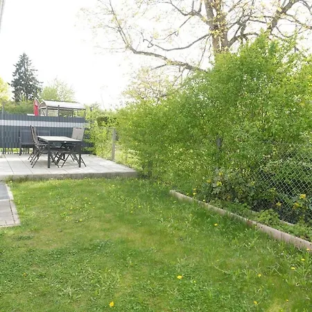Haus Fuer 8 Gaeste Mit Garten Und Parkplatz In Ruhiger Lager