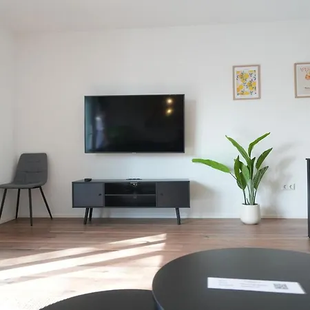 Haus Fuer 8 Gaeste Mit Garten Und Parkplatz In Ruhiger Lager Διαμέρισμα Aψβούργη